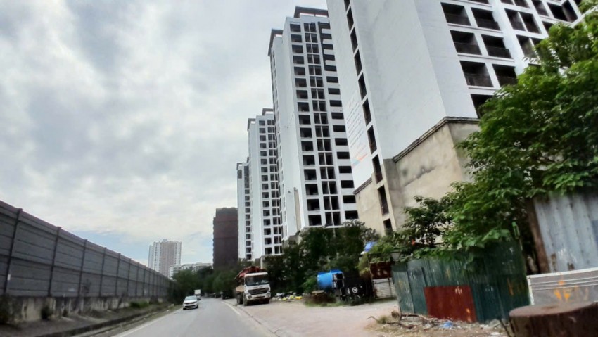 Khu ký túc xá Pháp Vân - Tứ Hiệp bỏ hoang đang 