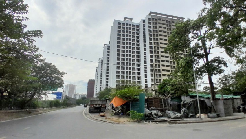 Khu ký túc xá Pháp Vân - Tứ Hiệp bỏ hoang đang 