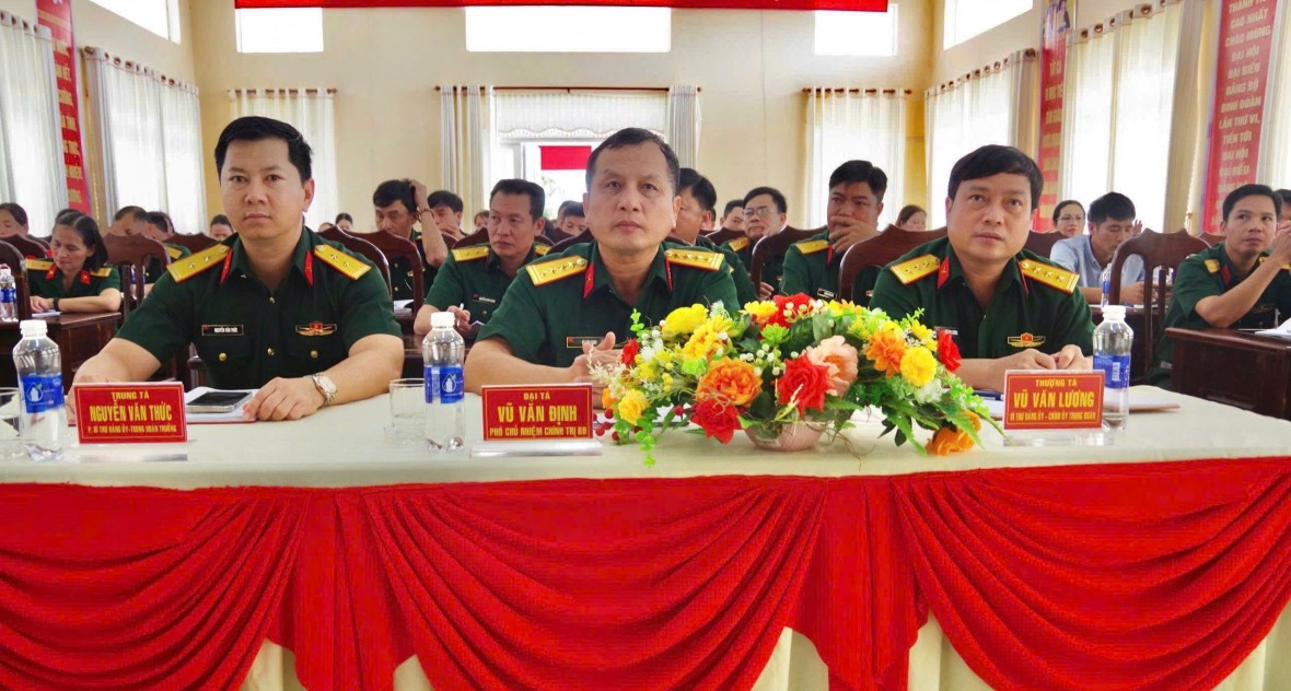 Trung đoàn 719 - Binh đoàn 16 tổ chức lớp bồi dưỡng kiến thức dân tộc cho đối tượng 4