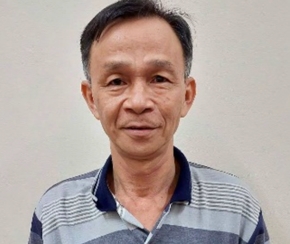 Vận động đối tượng trốn truy nã 35 năm ra đầu thú