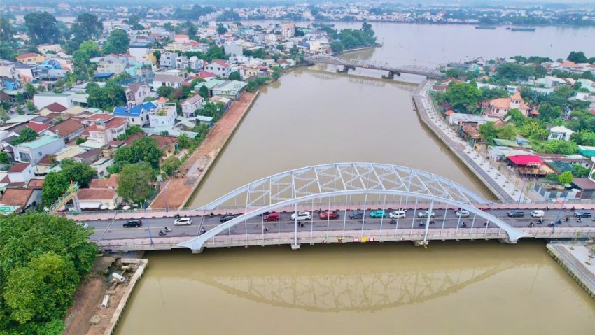 Các tuyến đường và bờ kè ven sông Đồng Nai sắp hoàn thành – Mở ra diện mạo mới cho phường Trấn Biên Các tuyến đường và bờ kè ven sông Đồng Nai sắp hoàn thành – Mở ra diện mạo mới cho phường Trấn Biên