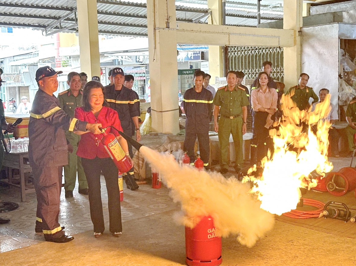 Cà Mau triển khai Luật PCCC và CNCH: Nâng cao hiệu quả công tác phòng ngừa, ứng phó