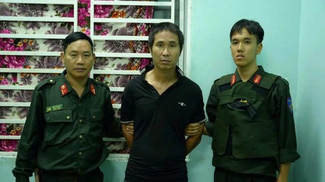 Đối tượng Lê Sỹ Tùng thời điểm bị bắt giữ. (Công an tỉnh Đồng Nai)