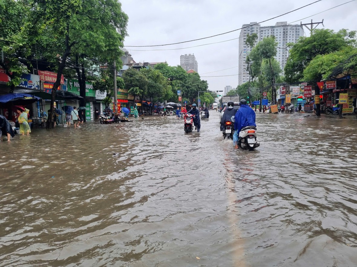 Bộ Xây dựng trả lời về nguyên nhân và giải pháp chấm dứt tình trạng ngập úng tại các đô thị trên cả nước