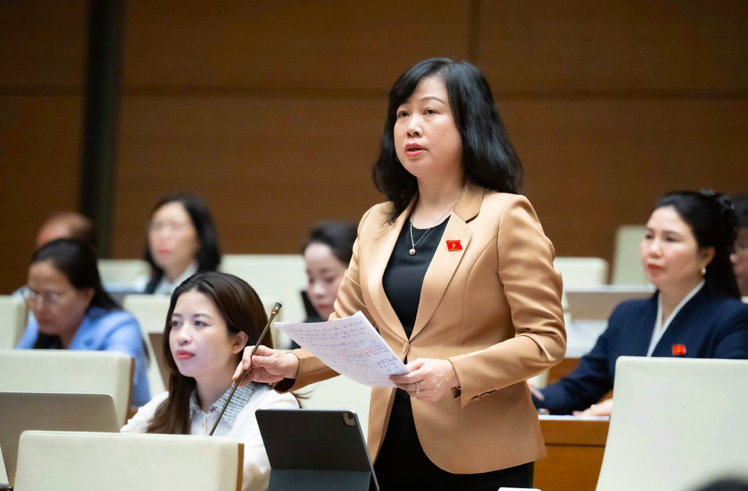 Bộ trưởng Bộ Y tế Đào Hồng Lan. Ảnh: Media Quốc hội