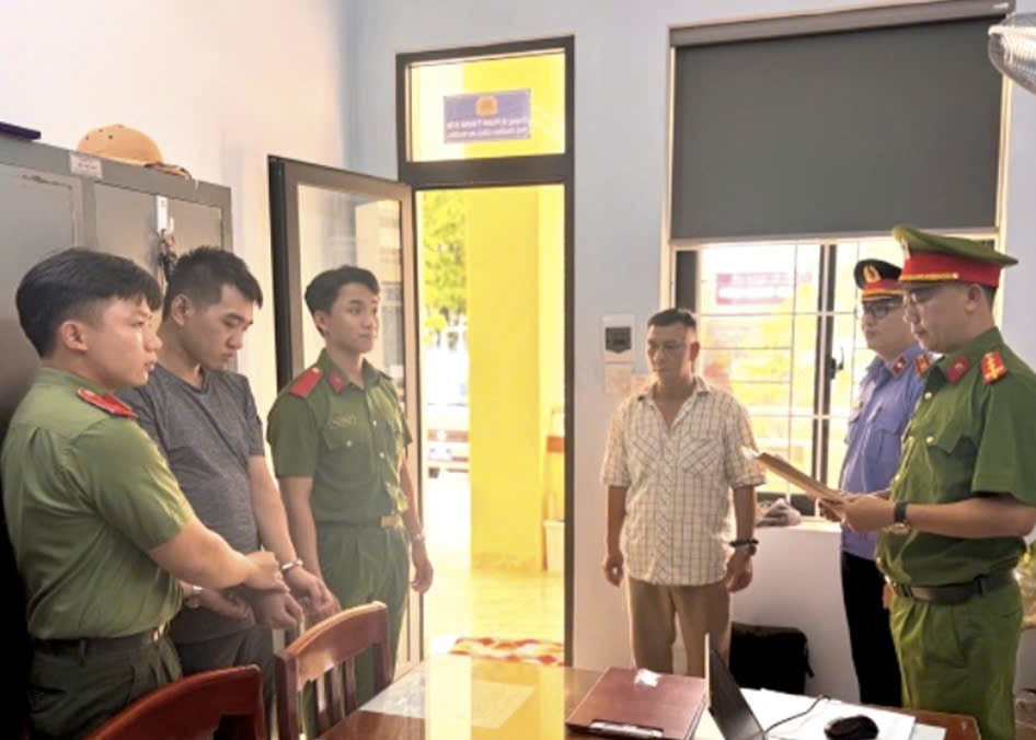 Bắt tạm giam thanh niên ở Gia Lai đốt nhà người tình khiến hai người tử vong