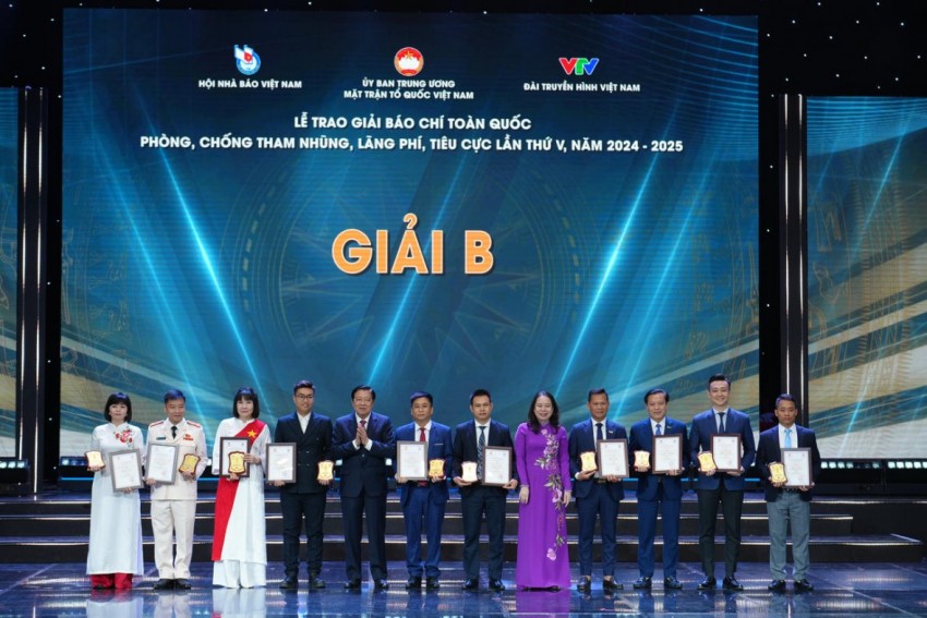 Báo PLVN có loạt bài 5 kỳ “Chống lãng phí, tiêu cực trong xây dựng và thực thi pháp luật: Đòi hỏi cấp bách” của tác giả Lương Thị Vân Anh – Phó trưởng Ban Thời sự Nội chính đạt giải B. (Ảnh: H.G).