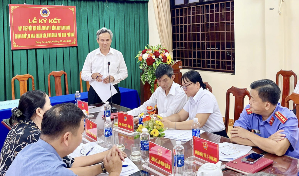 Tòa án khu vực 7 Đồng Nai: Ký kết quy chế phối hợp giải quyết các vụ án dân sự, hành chính thương mại