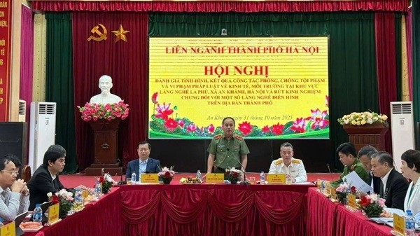 Trung tướng Nguyễn Thanh Tùng, Giám đốc Công an TP Hà Nội, phát biểu tại Hội nghị. Ảnh: CAHN Trung tướng Nguyễn Thanh Tùng, Giám đốc Công an TP Hà Nội, phát biểu tại Hội nghị. Ảnh: CAHN