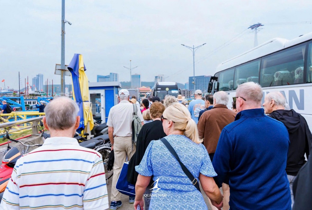 Quảng Ninh tăng tốc bứt phá quý IV, quyết cán đích tăng trưởng GRDP 14%