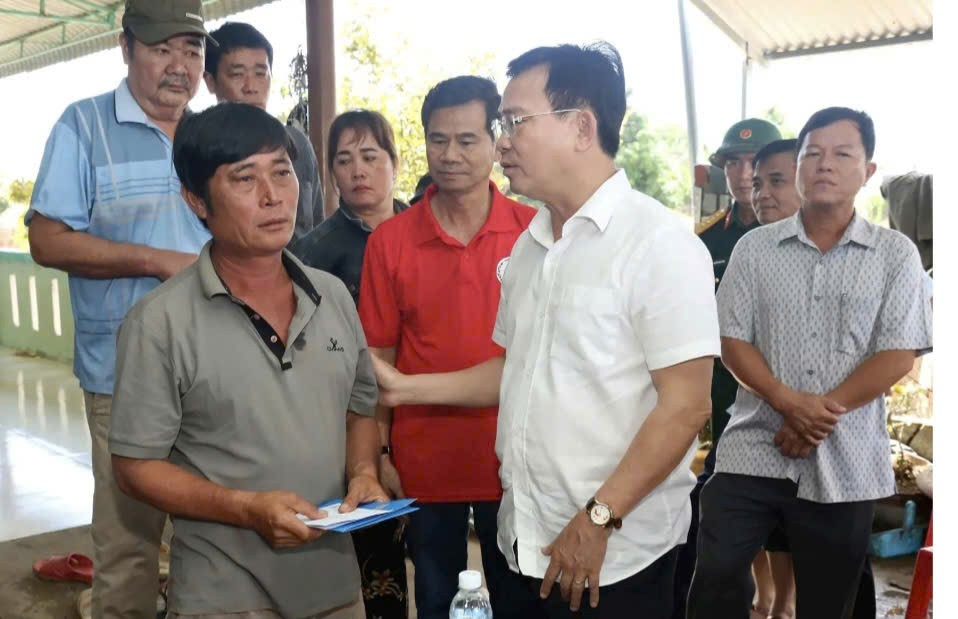 Công an điều tra sự cố vỡ hồ chứa nước trên núi ở Lâm Đồng khiến một bé gái tử vong