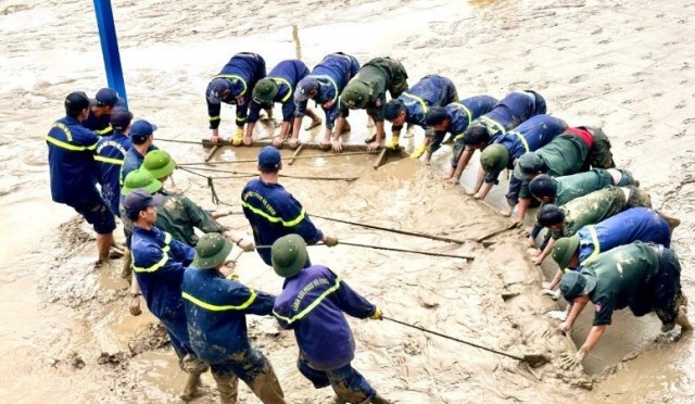 Thủ tướng chỉ đạo tập trung khắc phục nhanh hậu quả mưa lũ tại khu vực Trung Bộ