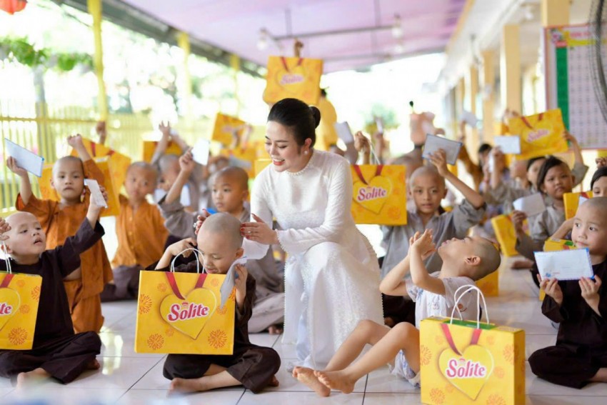 Nữ hoàng Doanh nhân Giang Lee – Đam mê làm đẹp cho đời Nữ hoàng Doanh nhân Giang Lee – Đam mê làm đẹp cho đời