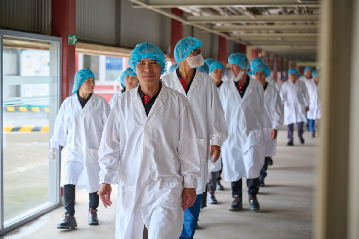 Các nông dân tiêu biểu của chương trình NESCAFÉ Plan hào hứng tham quan nhà máy Nestlé Trị An Các nông dân tiêu biểu của chương trình NESCAFÉ Plan hào hứng tham quan nhà máy Nestlé Trị An