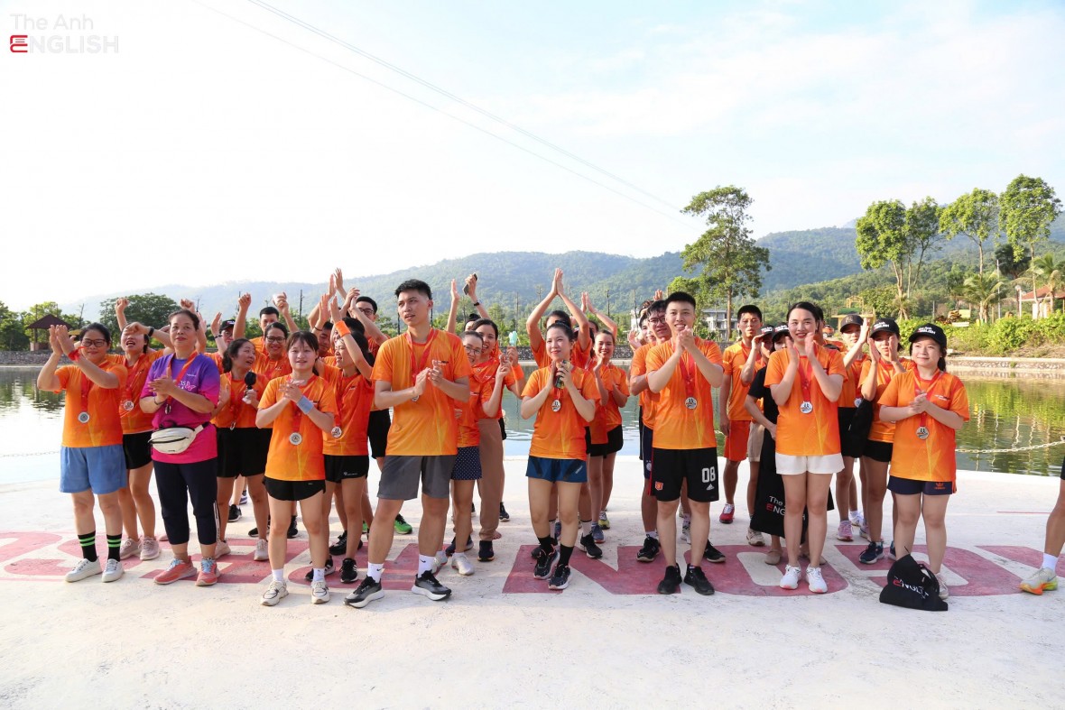 ... và phát triển bản thân tạo ra những giá trị ý nghĩa cho cuộc sống.