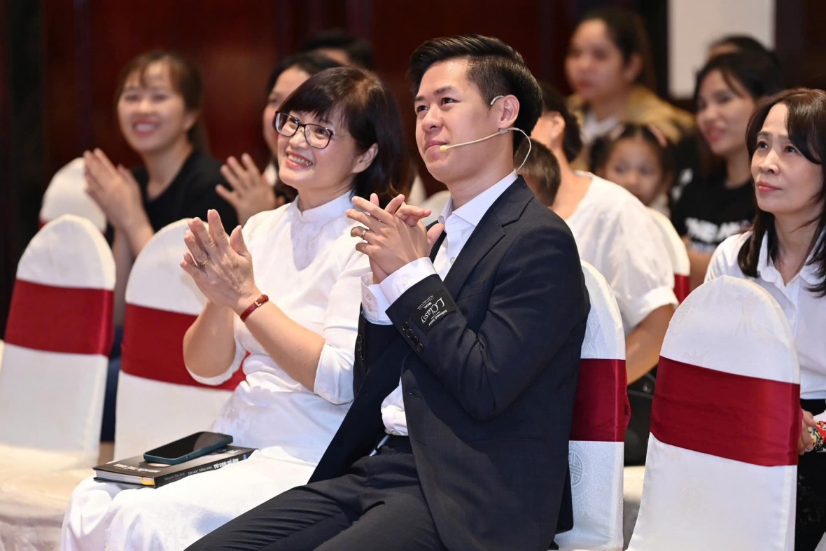 Trước khi trở thành một giáo viên tiếng Anh được nhiều người biết đến và theo dõi, Nguyễn Thế Anh từng là một người học tiếng Anh thất bại suốt hơn 10 năm...