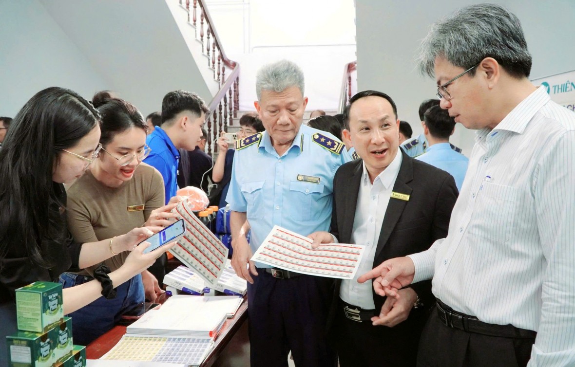 Nâng cao hiệu quả phòng chống hàng giả, bảo vệ doanh nghiệp và người tiêu dùng Nâng cao hiệu quả phòng chống hàng giả, bảo vệ doanh nghiệp và người tiêu dùng