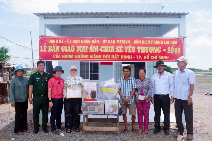 BĐBP TP Cần Thơ bàn giao 3 mái ấm cho hộ dân khó khăn khu vực biên giới biển