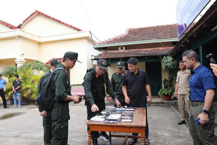 Nhóm tội phạm công nghệ cao ngày càng tinh vi lợi dụng kẽ hở pháp lý và tâm lý của người dân để lừa đảo chiếm đoạt tài sản. 