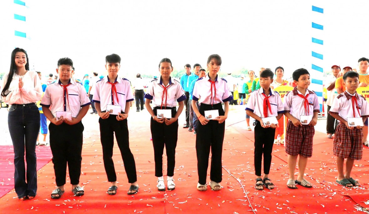 An Giang tưng bừng khai mạc Ngày hội Văn hóa, Thể thao và Du lịch đồng bào Khmer lần thứ XVII năm 2025