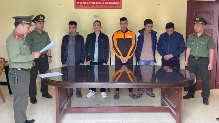 Bắt thêm 5 đối tượng trong đường dây quản lý gần 300 website khiêu dâm