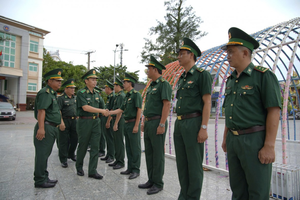 Bộ Quốc phòng kiểm tra cao điểm chống khai thác IUU tại tỉnh An Giang