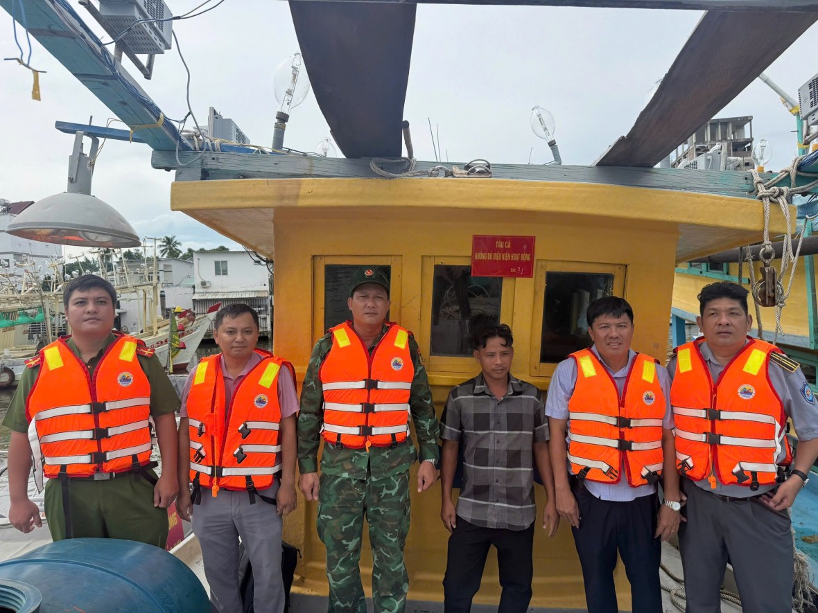 Đặc khu Phú Quốc mở cao điểm xử lý tàu cá “3 không”, quyết tâm chống khai thác IUU Đặc khu Phú Quốc mở cao điểm xử lý tàu cá “3 không”, quyết tâm chống khai thác IUU