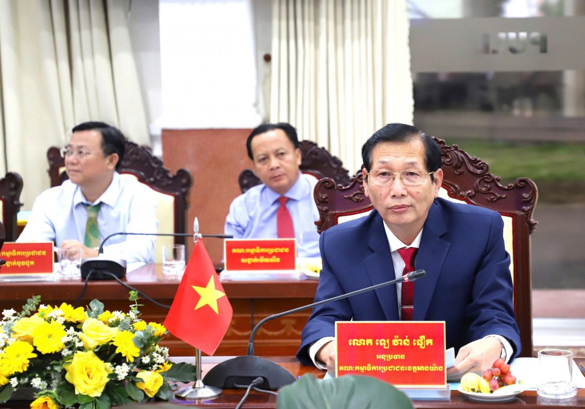 An Giang và Takeo (Campuchia) thắt chặt hợp tác, xây dựng biên giới hòa bình, phát triển An Giang và Takeo (Campuchia) thắt chặt hợp tác, xây dựng biên giới hòa bình, phát triển