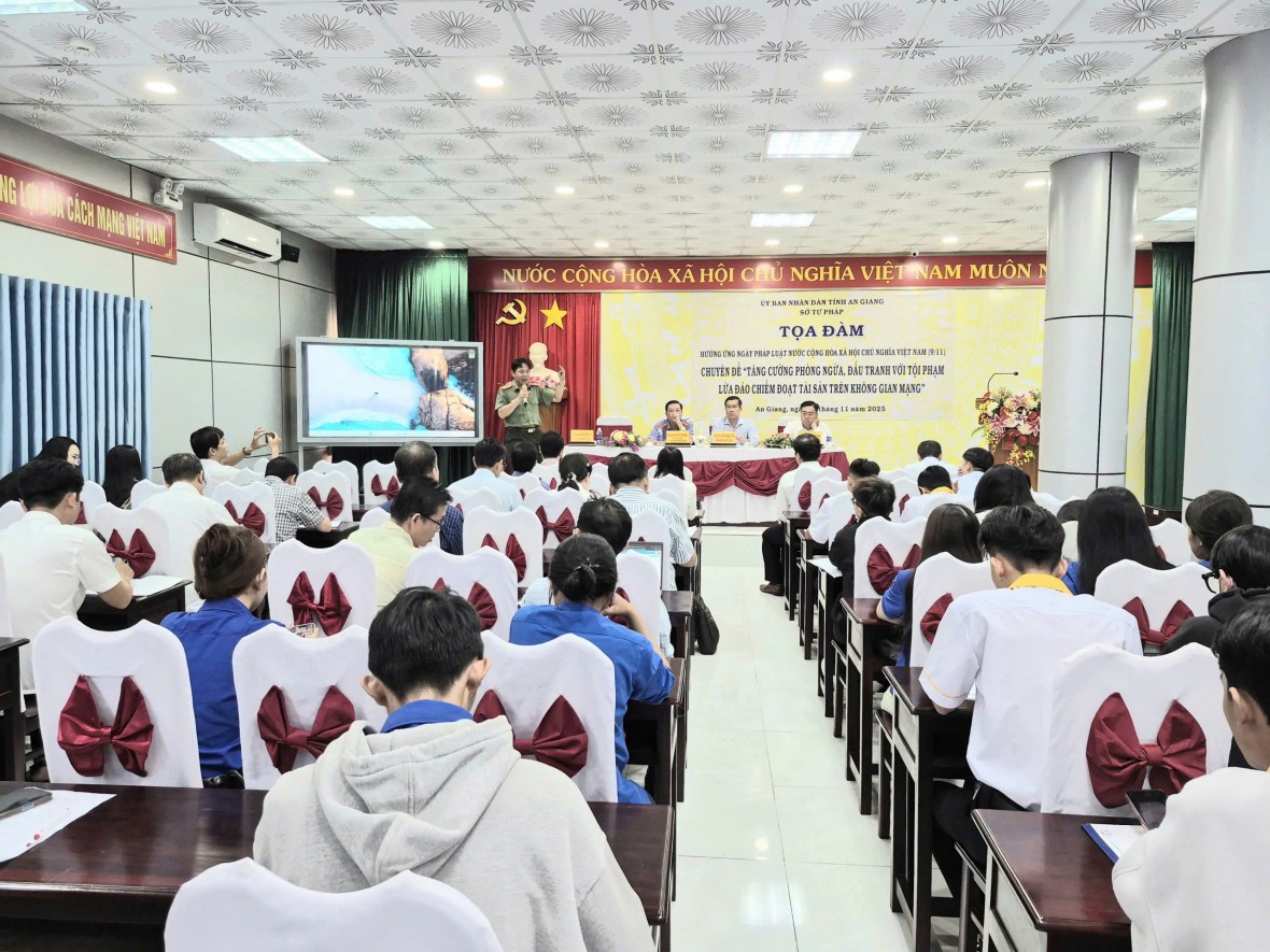 Nâng cao cảnh giác, tăng cường phòng ngừa tội phạm lừa đảo trên không gian mạng Nâng cao cảnh giác, tăng cường phòng ngừa tội phạm lừa đảo trên không gian mạng