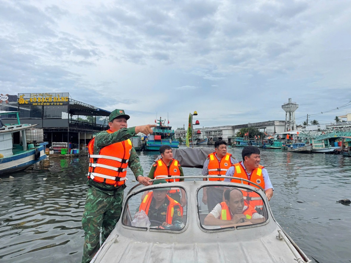 Đặc khu Phú Quốc mở cao điểm xử lý tàu cá “3 không”, quyết tâm chống khai thác IUU Đặc khu Phú Quốc mở cao điểm xử lý tàu cá “3 không”, quyết tâm chống khai thác IUU