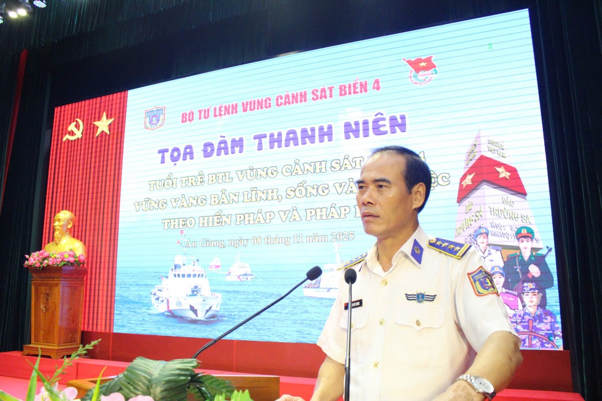 BTL Vùng Cảnh sát biển 4 tích cực hưởng ứng Ngày Pháp luật Việt Nam gắn với chuyển đổi số