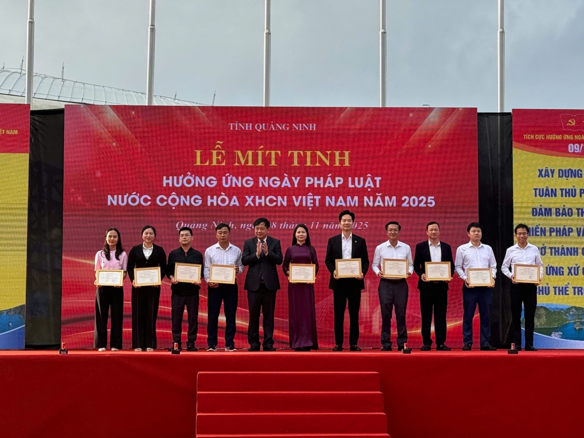 Quảng Ninh tạo dấu ấn mới trong hưởng ứng Ngày Pháp luật Việt Nam