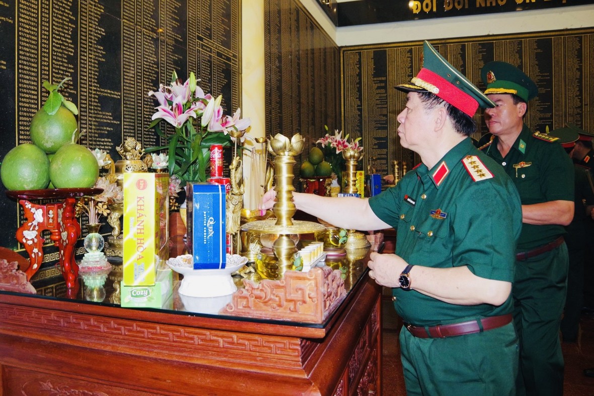 Đại tướng Nguyễn Trọng Nghĩa làm việc với lực lượng vũ trang Đồng Nai