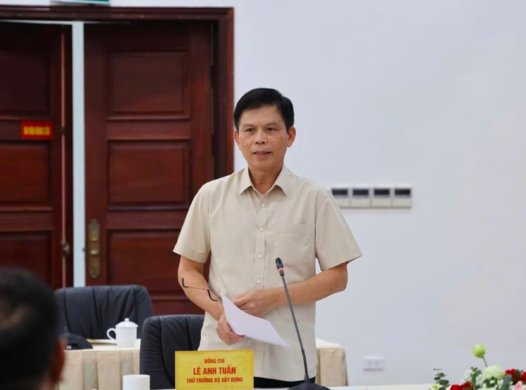 Thứ trưởng Bộ Xây dựng Lê Anh Tuấn trao đổi ý kiến tại buổi làm việc - Ảnh: VGP/Thu Giang Thứ trưởng Bộ Xây dựng Lê Anh Tuấn trao đổi ý kiến tại buổi làm việc - Ảnh: VGP/Thu Giang