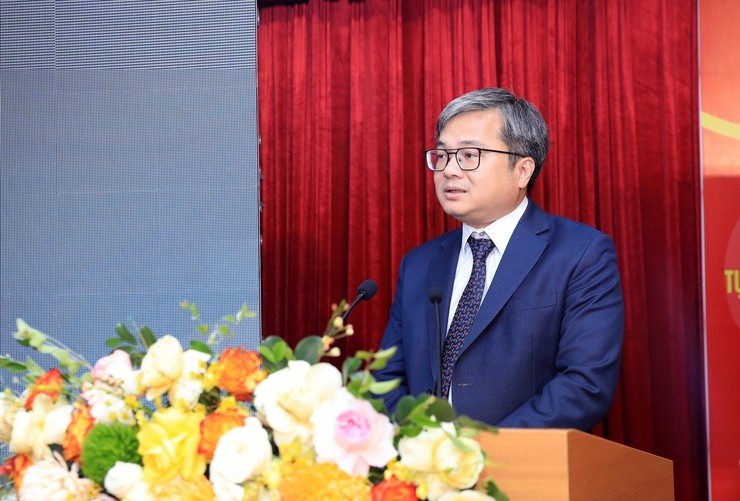 Phó Chủ tịch UBND Thành phố Trương Việt Dũng phát biểu chỉ đạo tại buổi Lễ. Phó Chủ tịch UBND Thành phố Trương Việt Dũng phát biểu chỉ đạo tại buổi Lễ.