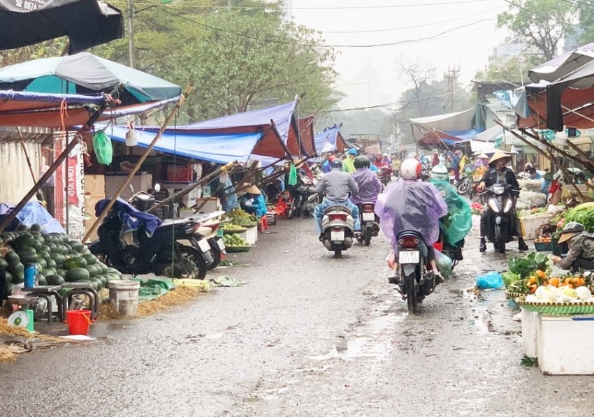 UBND các xã, phường chịu trách nhiệm toàn diện trong việc giải tỏa chợ 