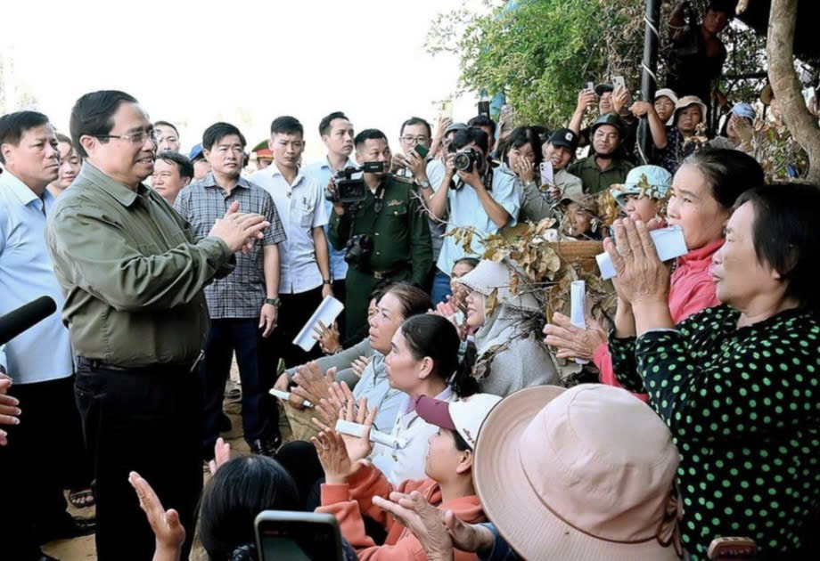 Thủ tướng Phạm Minh Chính kiểm tra, chỉ đạo khắc phục thiệt hại bão số 13 tại Gia Lai