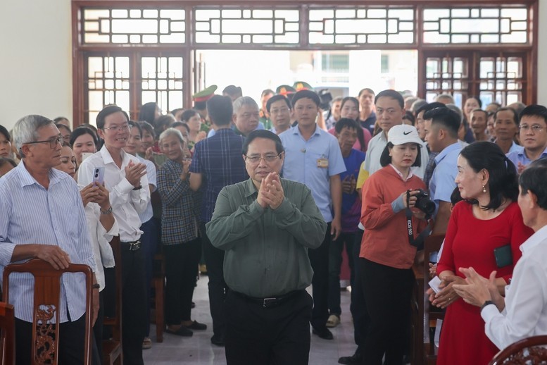 Thủ tướng dự ngày hội Đại đoàn kết toàn dân tộc tại Gia Lai