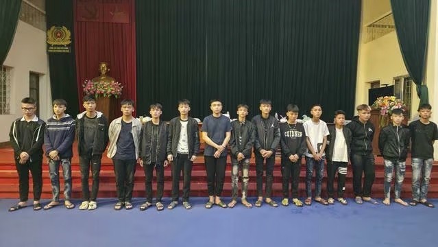 Điều tra vụ 15 thanh thiếu niên tụ tập gây rối trong đêm tại Bắc Ninh Điều tra vụ 15 thanh thiếu niên tụ tập gây rối trong đêm tại Bắc Ninh