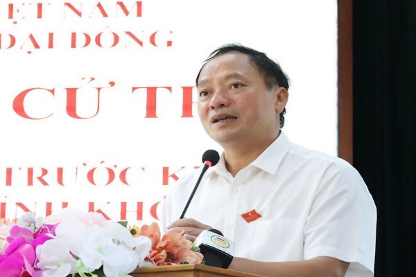 Cử tri Hưng Yên kiến nghị xử lý rác thải, ngăn chặn xe quá khổ, quá tải né trạm thu phí… Cử tri Hưng Yên kiến nghị xử lý rác thải, ngăn chặn xe quá khổ, quá tải né trạm thu phí…