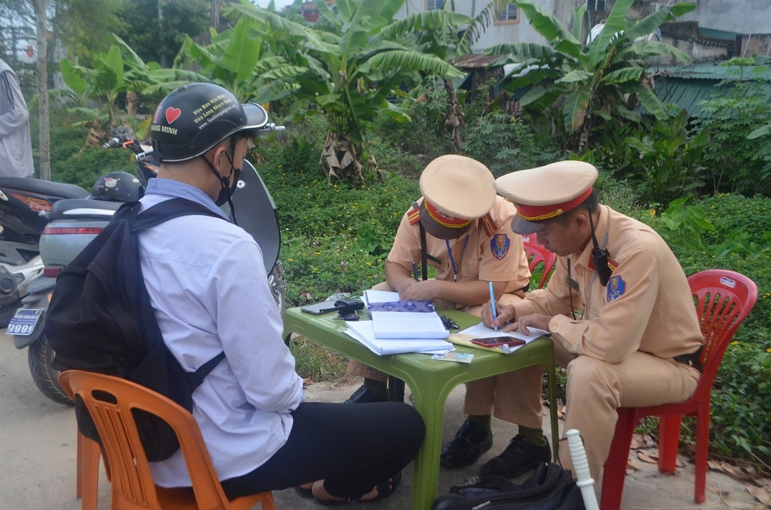 CSGT Nghệ An xử lý nghiêm các trường hợp vi phạm.