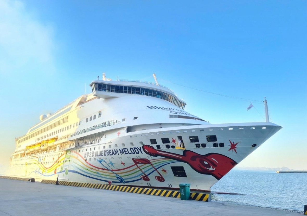 Hạ Long mở đầu mùa du lịch tàu biển 2025–2026 bằng loạt du thuyền quốc tế