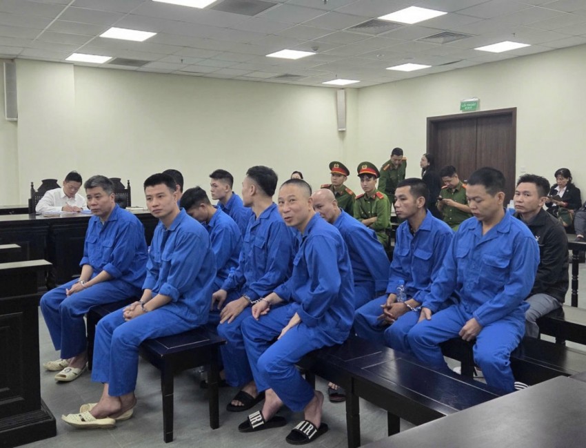 Các bị cáo tại tòa.