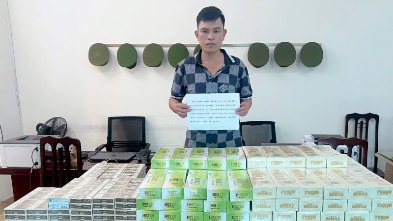Khởi tố kẻ buôn bán 3.500 bao thuốc lá nhập lậu