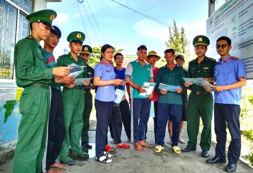 Cà Mau: Đồn Biên phòng Rạch Gốc và VKSND Khu vực 5 đẩy mạnh tuyên truyền IUU