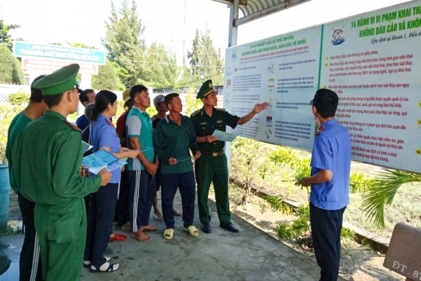 Cà Mau: Đồn Biên phòng Rạch Gốc và VKSND Khu vực 5 đẩy mạnh tuyên truyền IUU