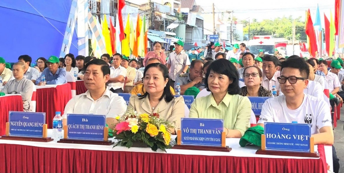 Thả hơn 215.000 con cá giống tái tạo nguồn lợi thủy sản tại ĐBSCL