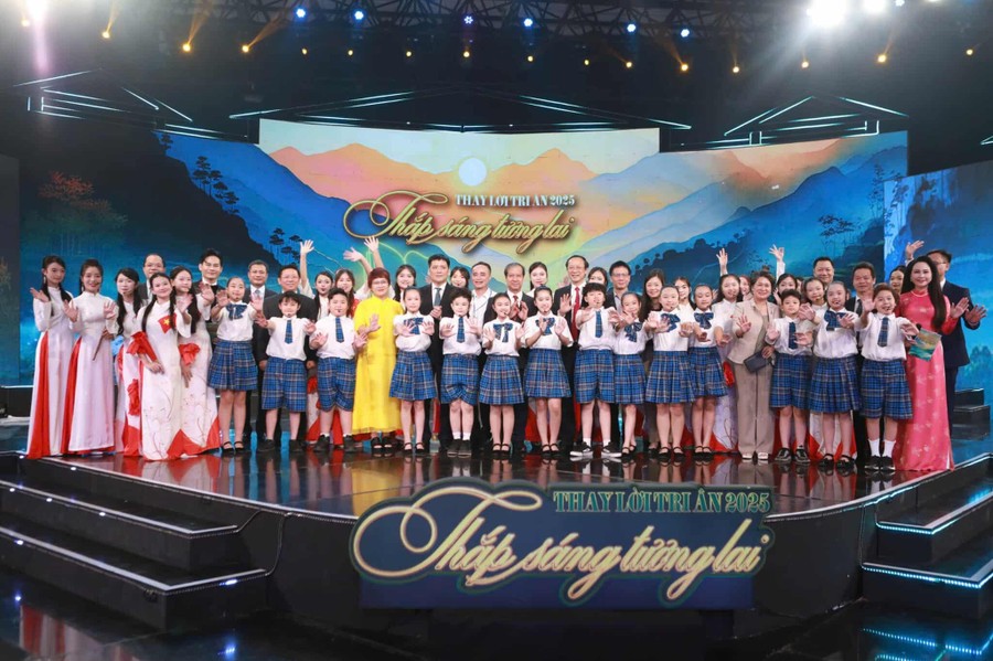 Xúc động chương trình 