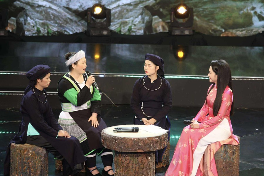 Xúc động chương trình 