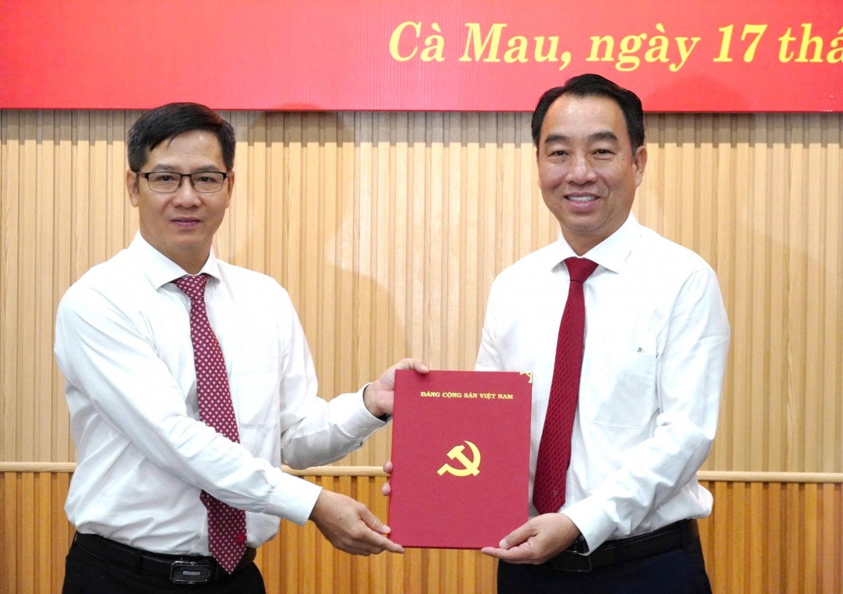 Ông Lữ Quang Ngời giữ chức Chủ tịch UBND tỉnh Cà Mau Ông Lữ Quang Ngời giữ chức Chủ tịch UBND tỉnh Cà Mau